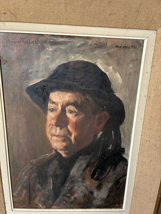 Portrait à l'huile d'un homme âgé coiffé d'un chapeau noir